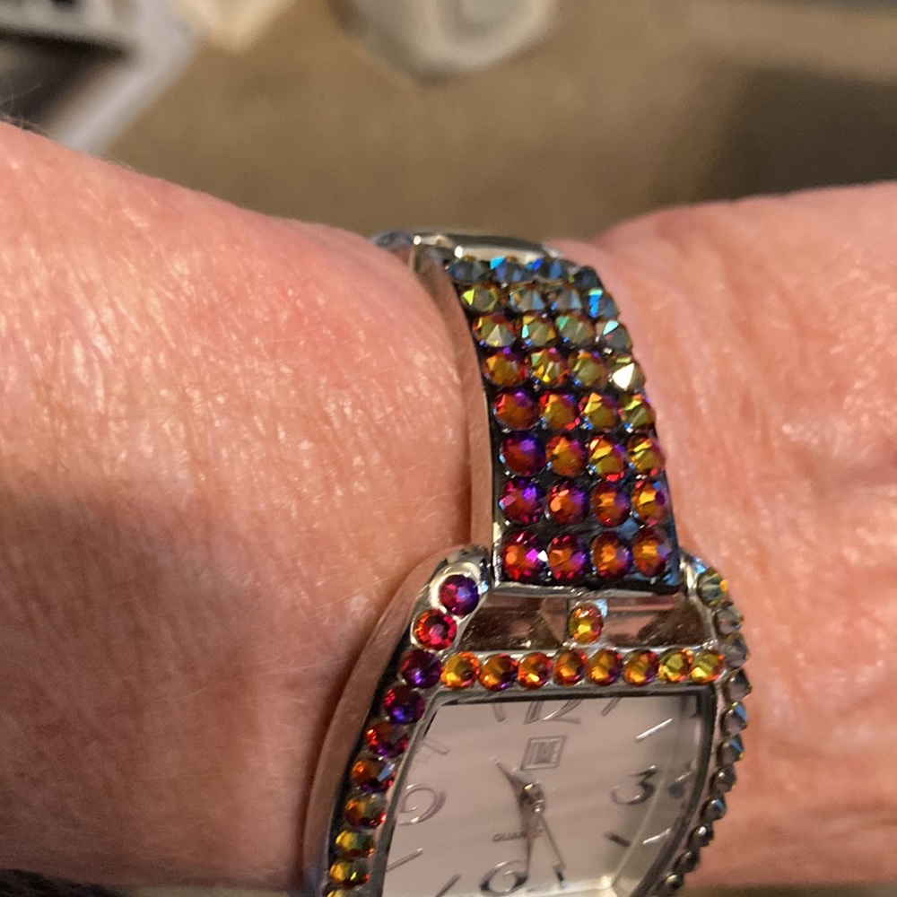 Time Color Changing Crystal Watch - image 3